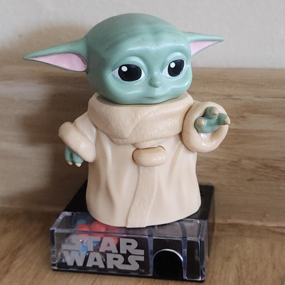 Star Wars The Mandalorian Child Grogu Yoda Disney Galerie Candy Sound Dispenser